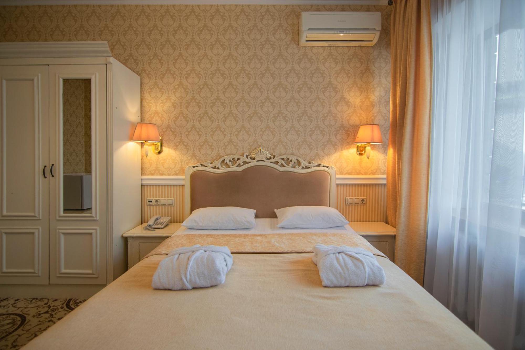 Royal Olympic Hotel Kiev Esterno foto